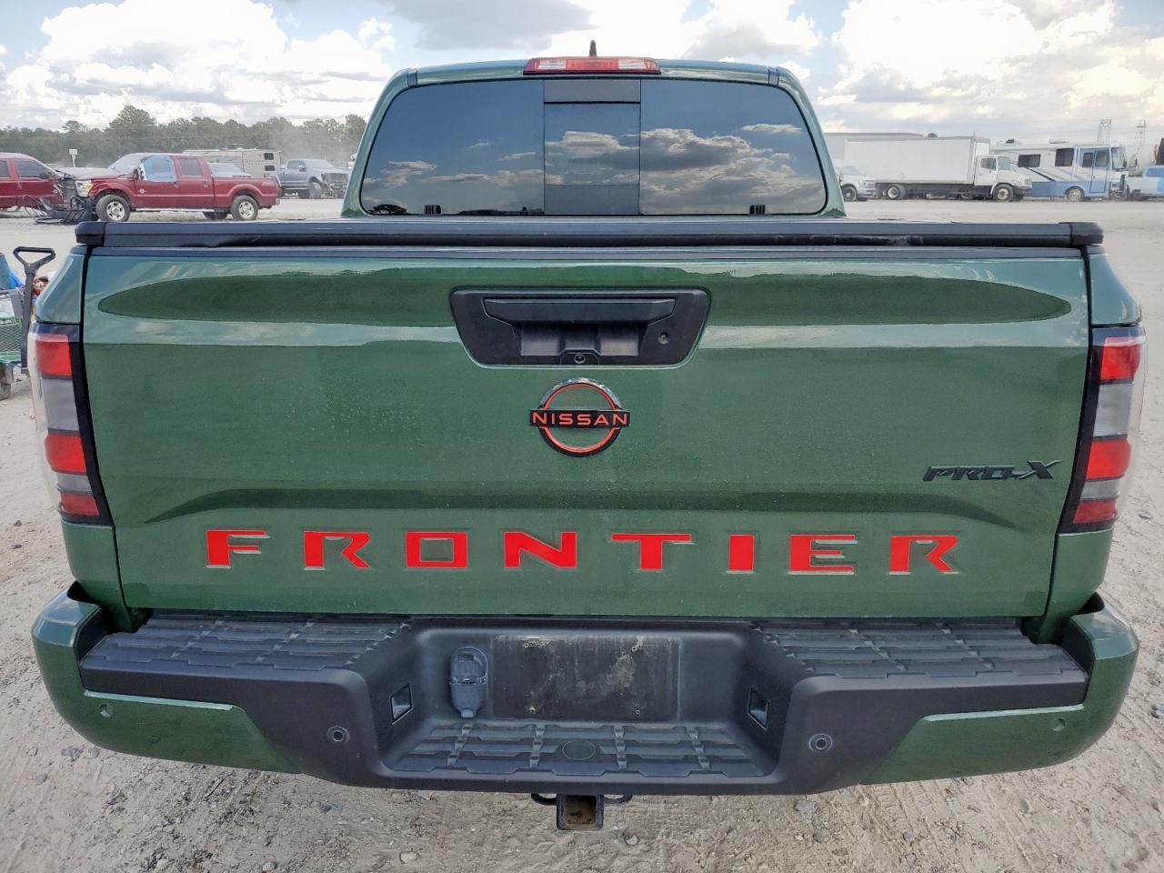 2024 NISSAN Frontier