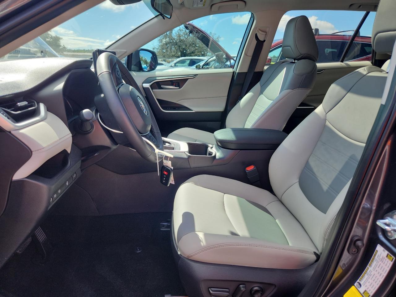 2025 TOYOTA RAV4