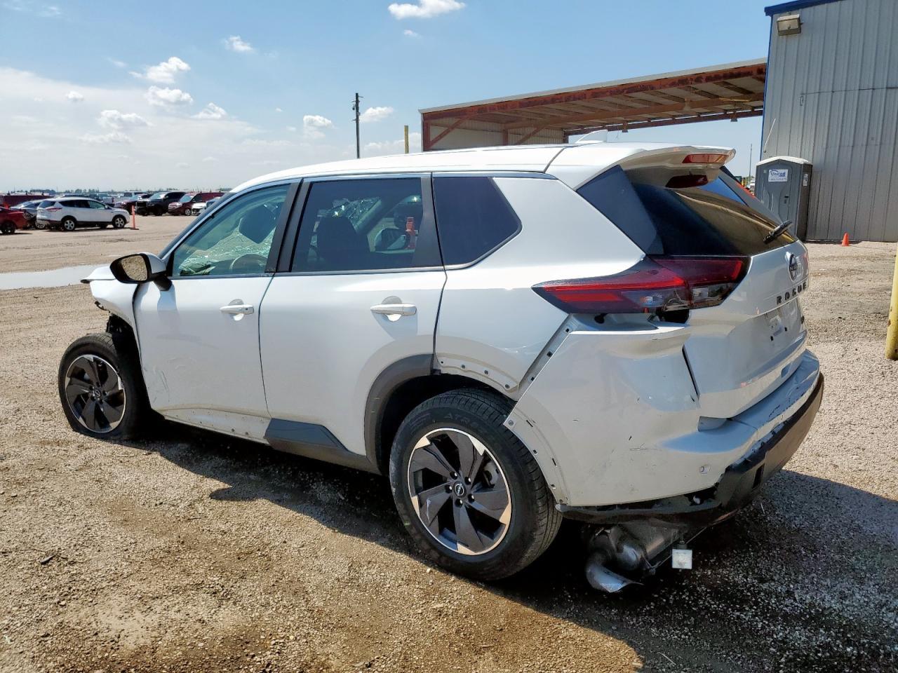 2024 NISSAN ROGUE