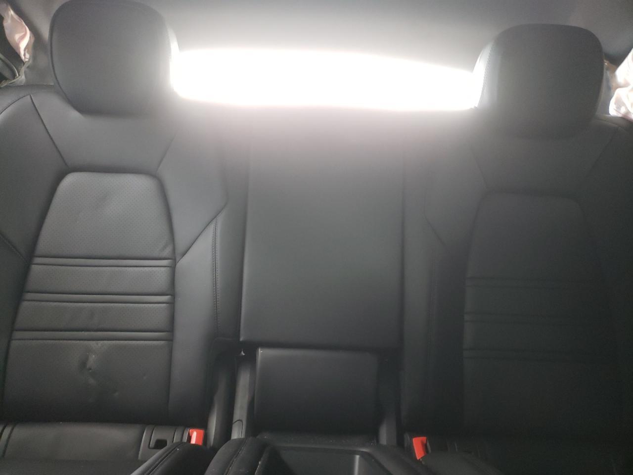 2025 PORSCHE CAYENNE