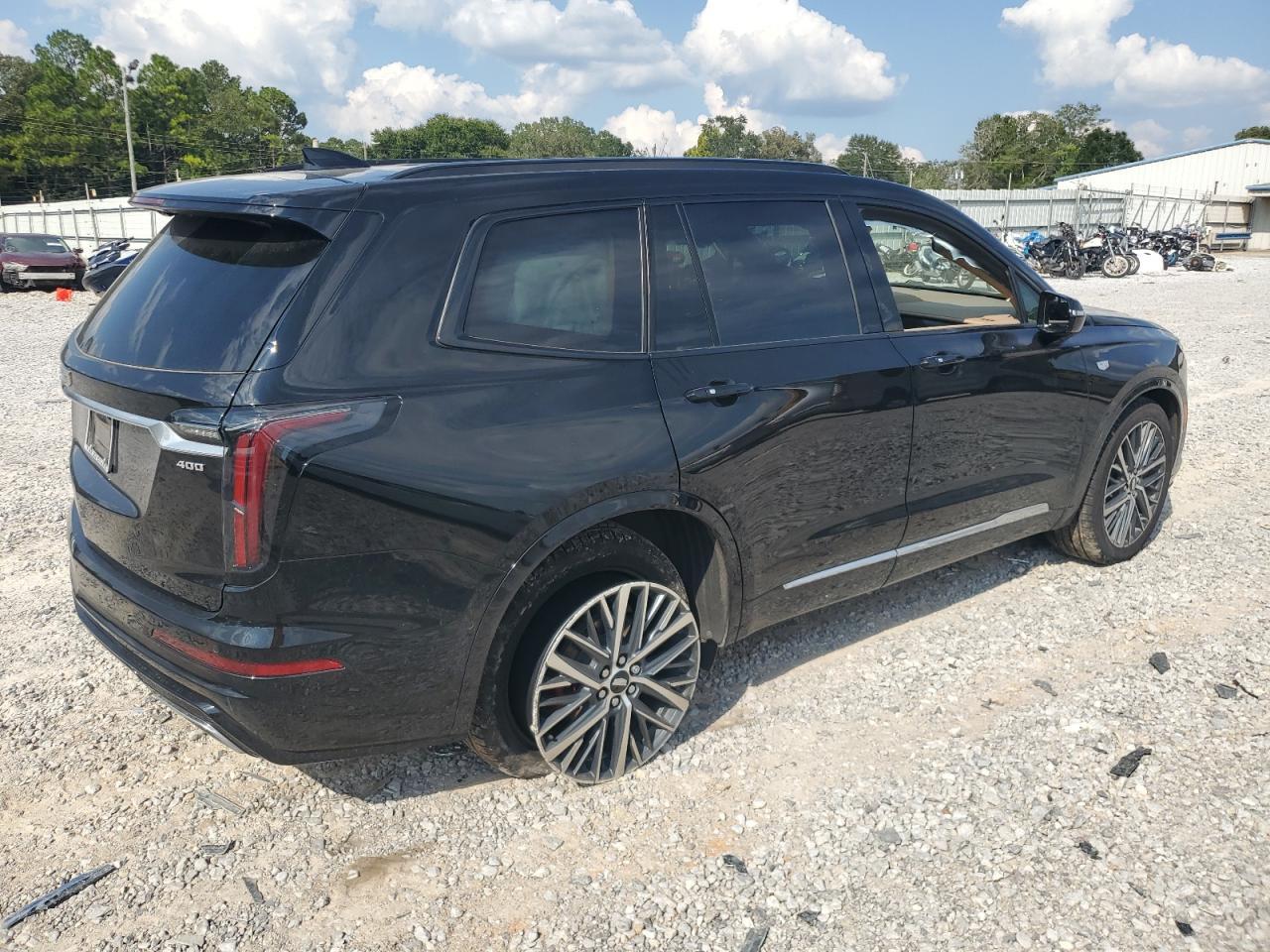 2022 CADILLAC XT6