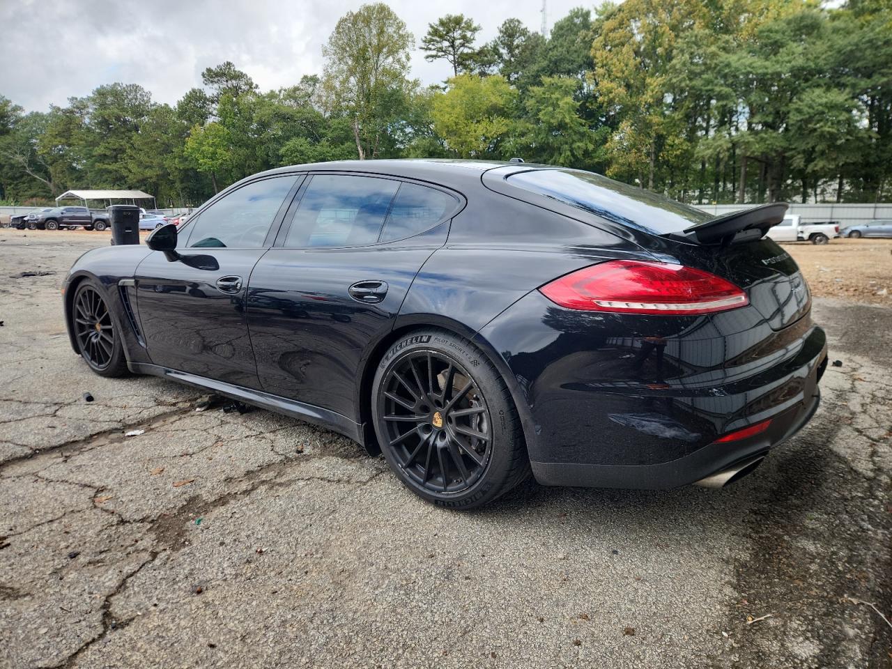2016 PORSCHE Panamera