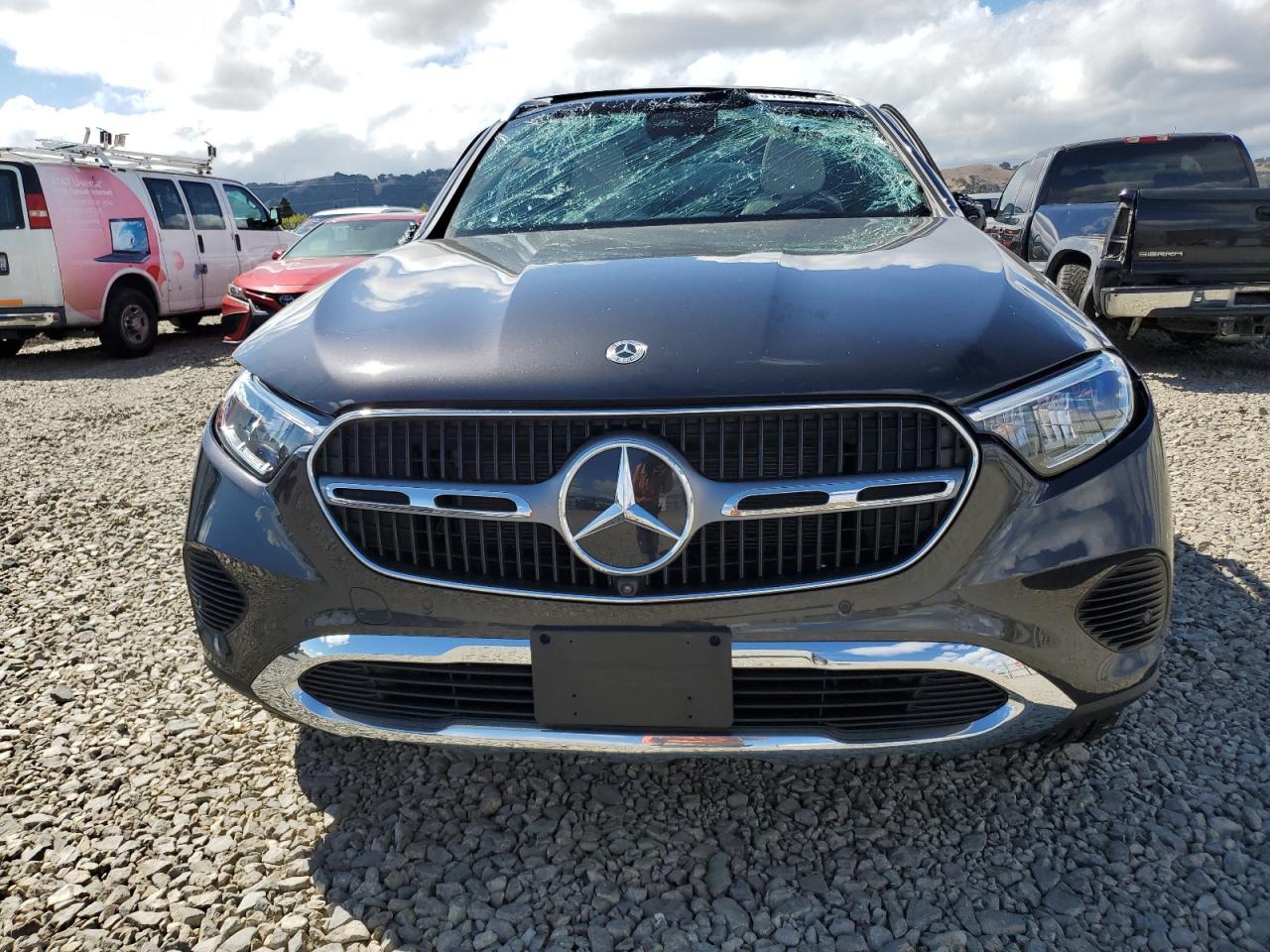 2024 MERCEDES-BENZ GLC-Class