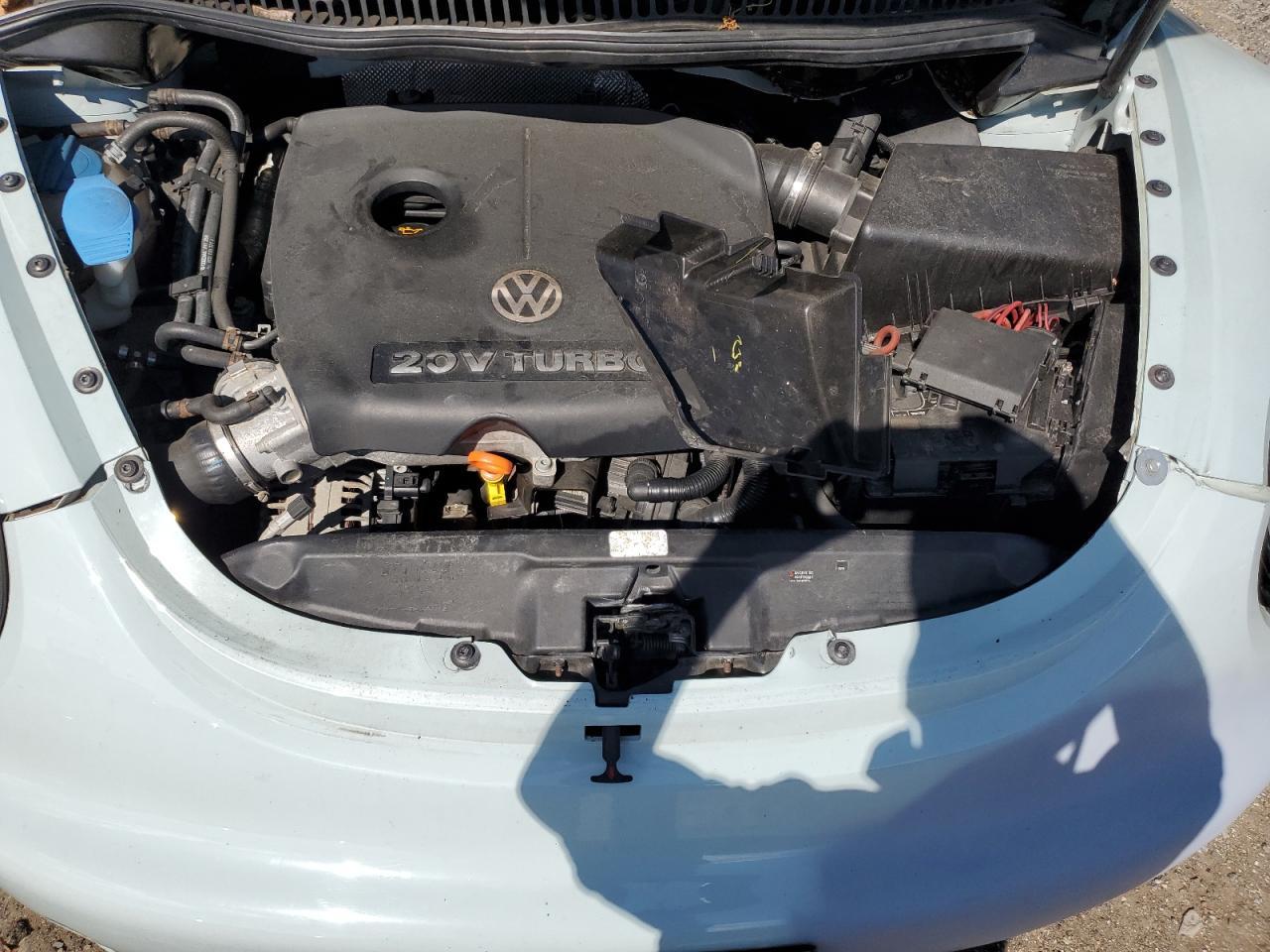 2005 VOLKSWAGEN Beetle