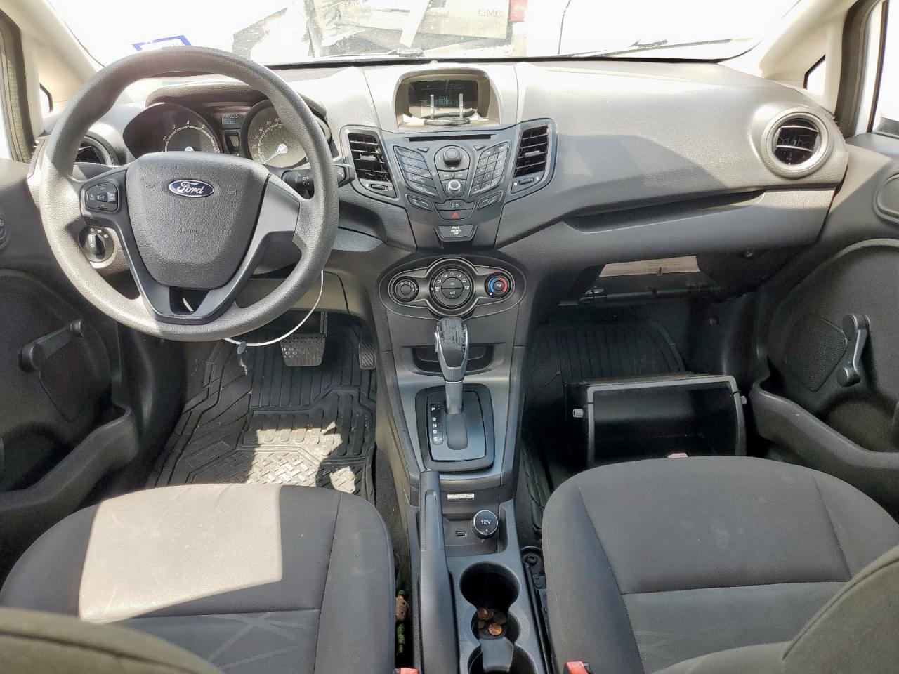 2014 FORD Fiesta