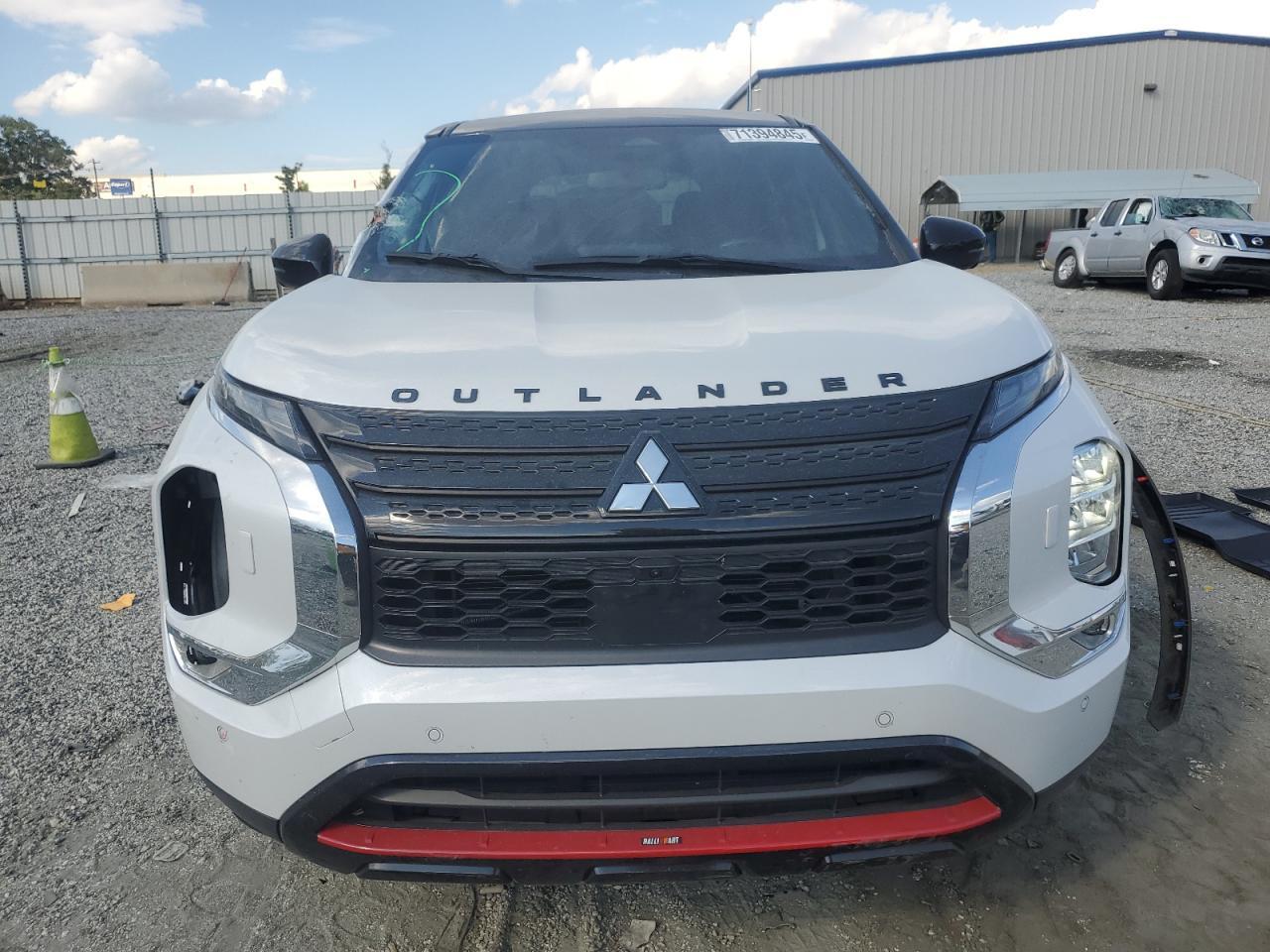 2023 MITSUBISHI outlander