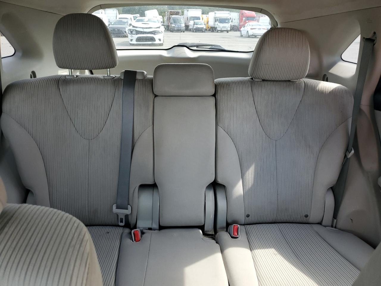 2011 TOYOTA VENZA