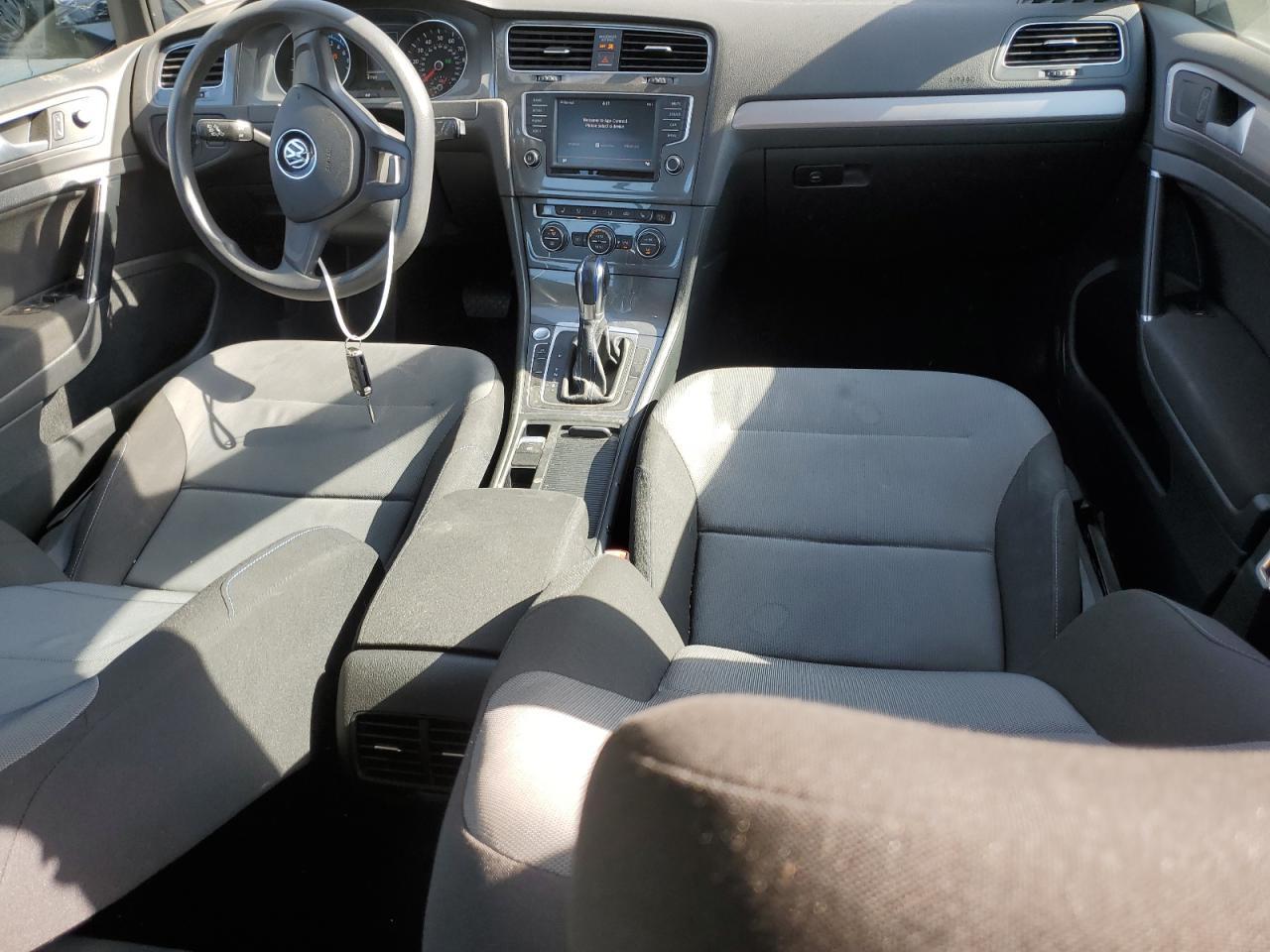 2016 VOLKSWAGEN e-Golf