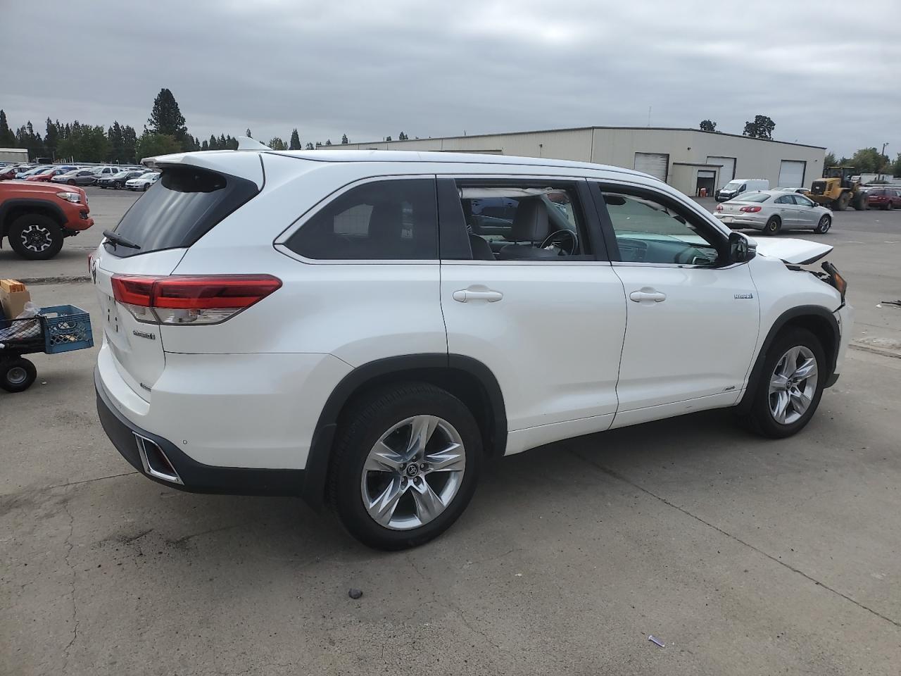 2018 TOYOTA HIGHLANDER