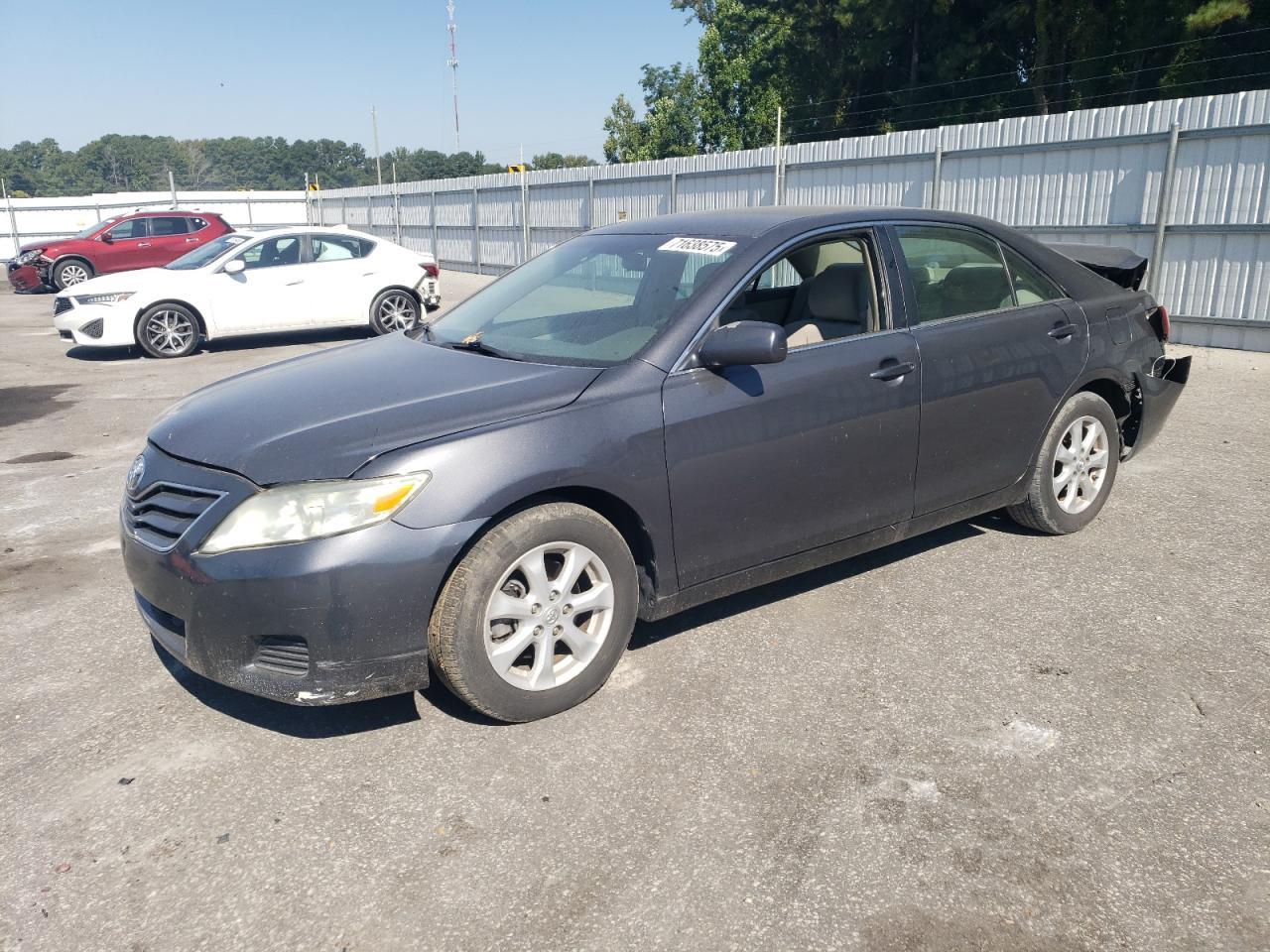 2011 TOYOTA CAMRY