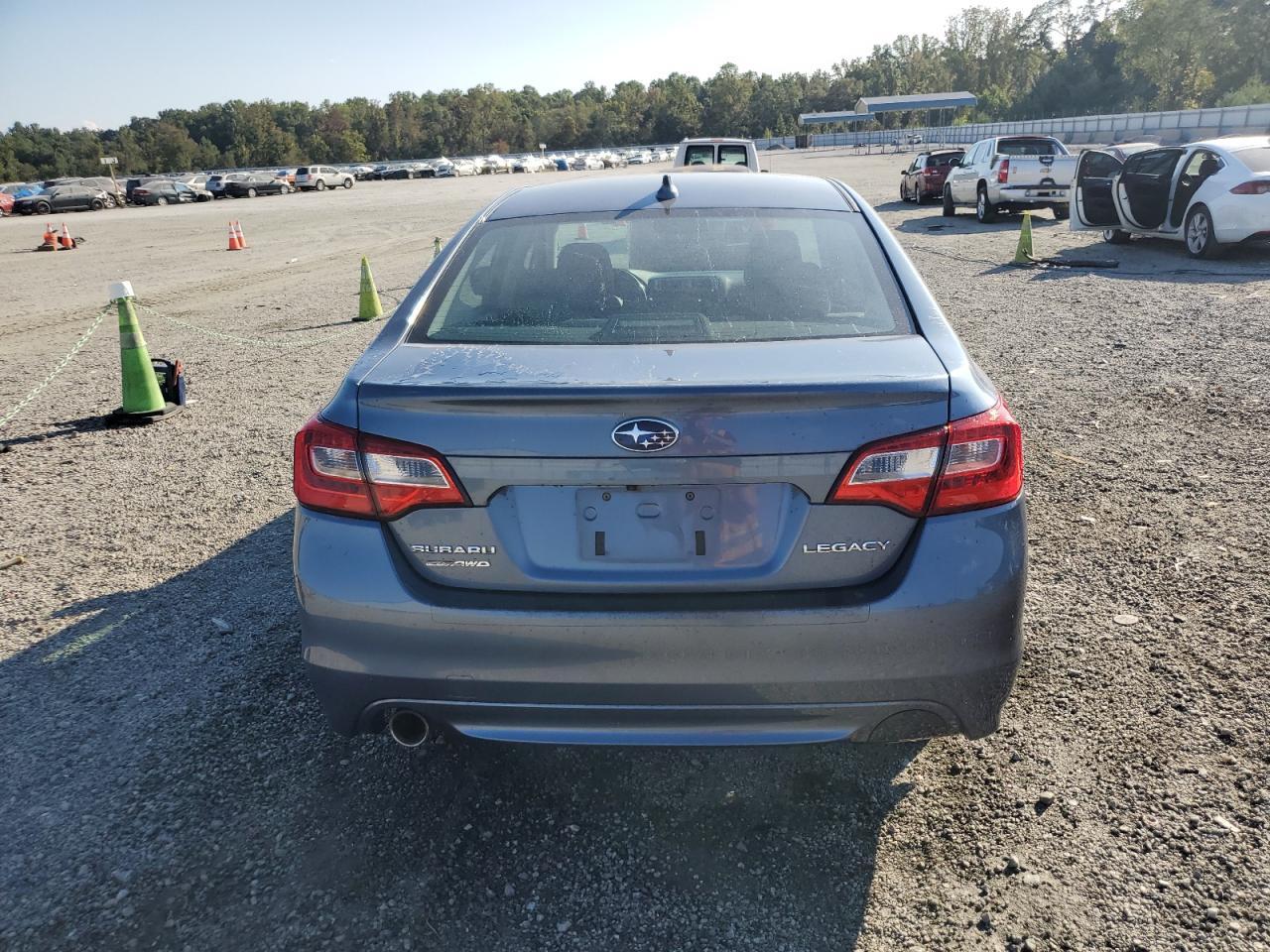 2016 SUBARU Legacy