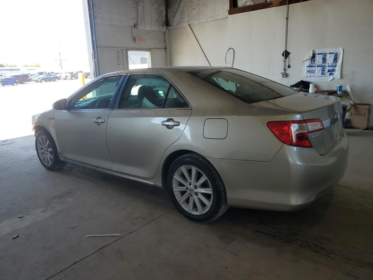 2013 TOYOTA CAMRY