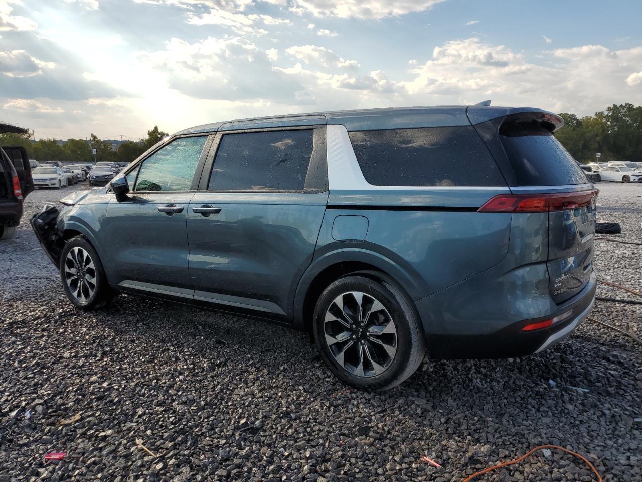 2024 KIA Carnival