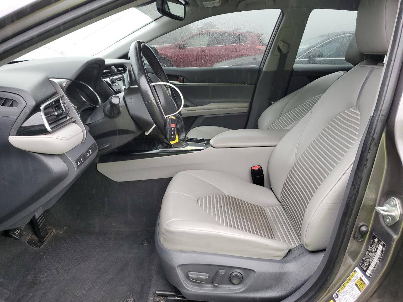 2019 TOYOTA CAMRY
