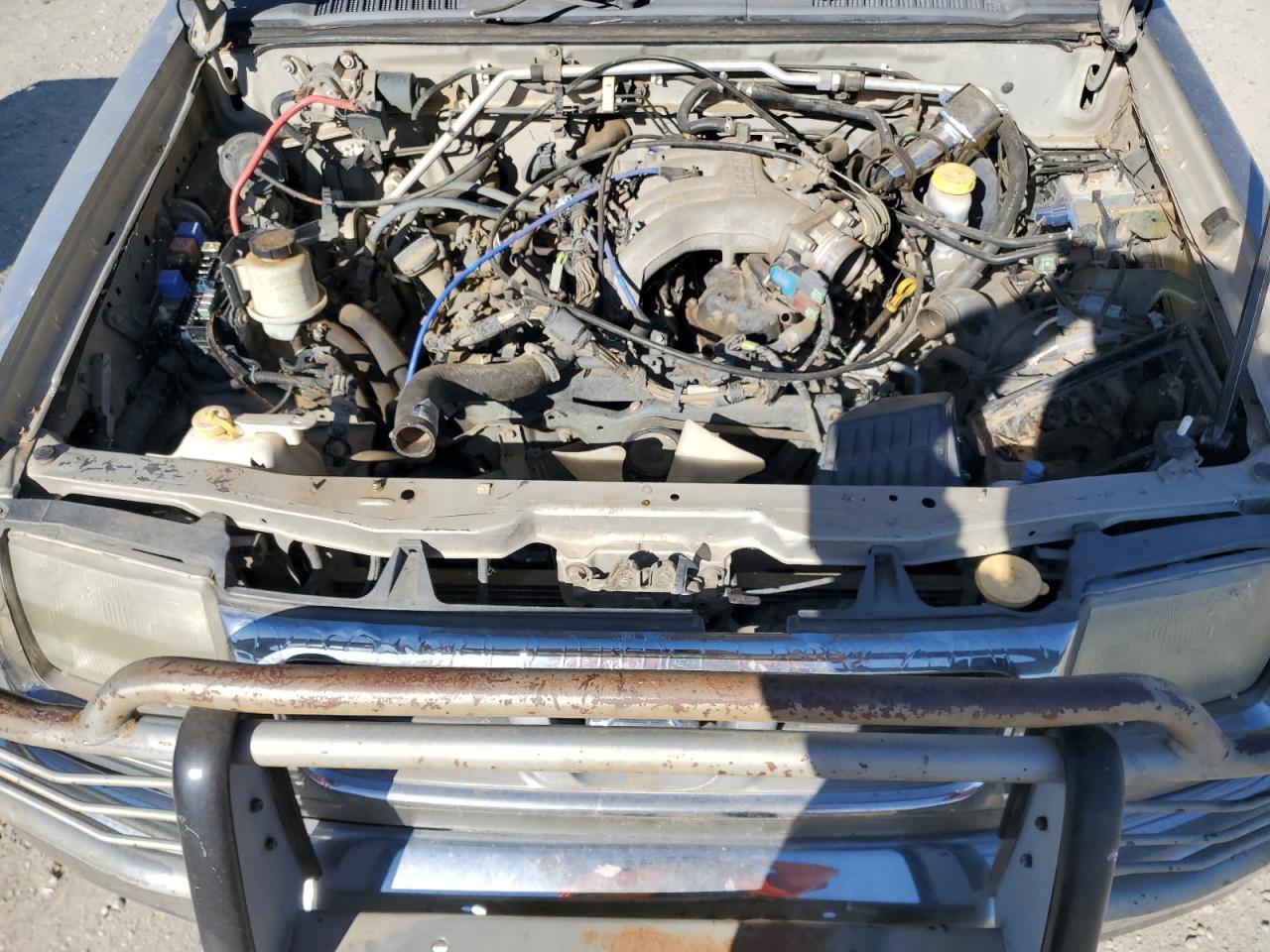 2000 NISSAN Frontier