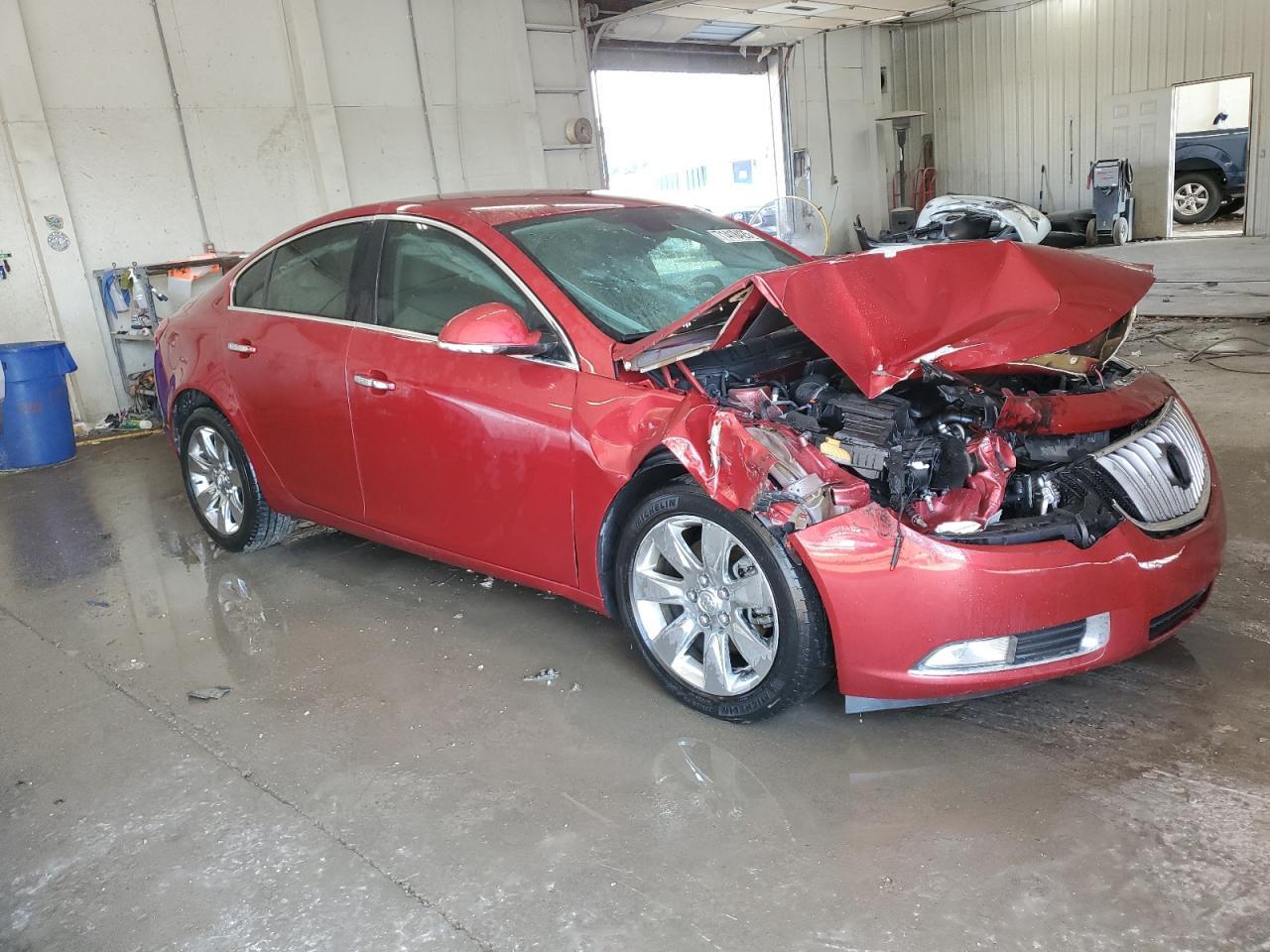 2013 BUICK Regal