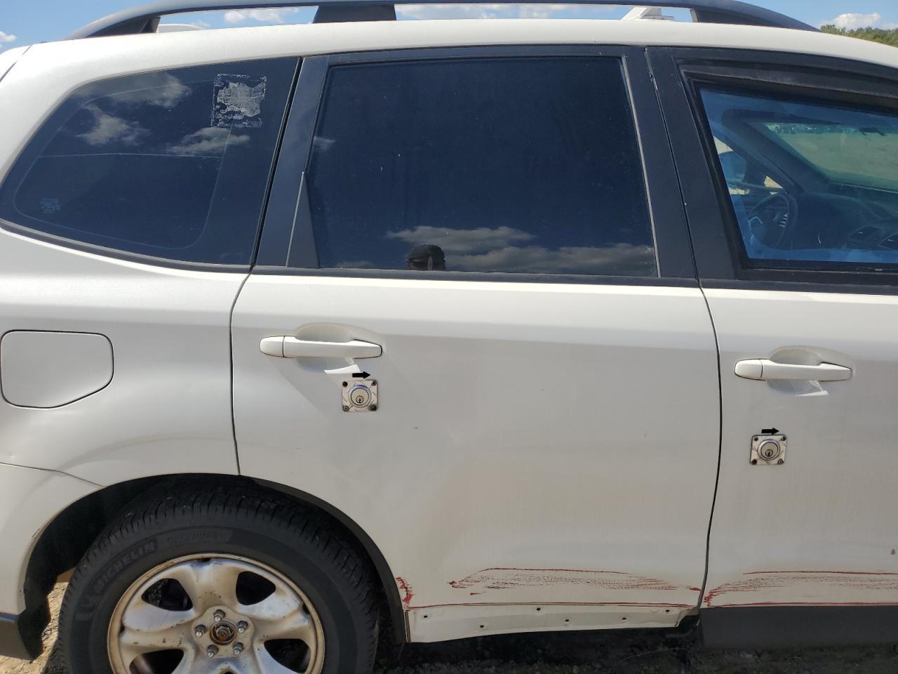 2017 SUBARU FORESTER
