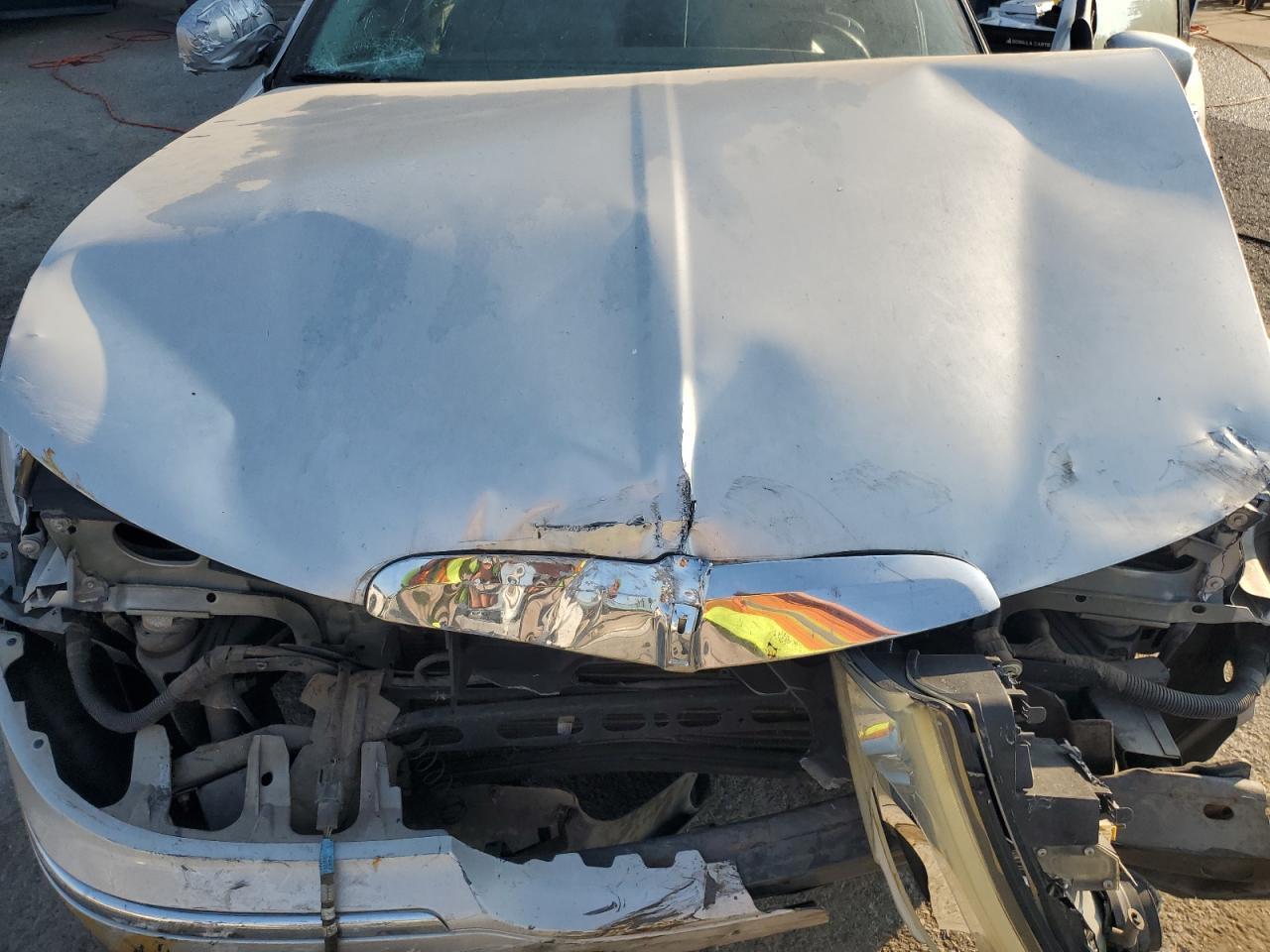 2002 LINCOLN Town Car