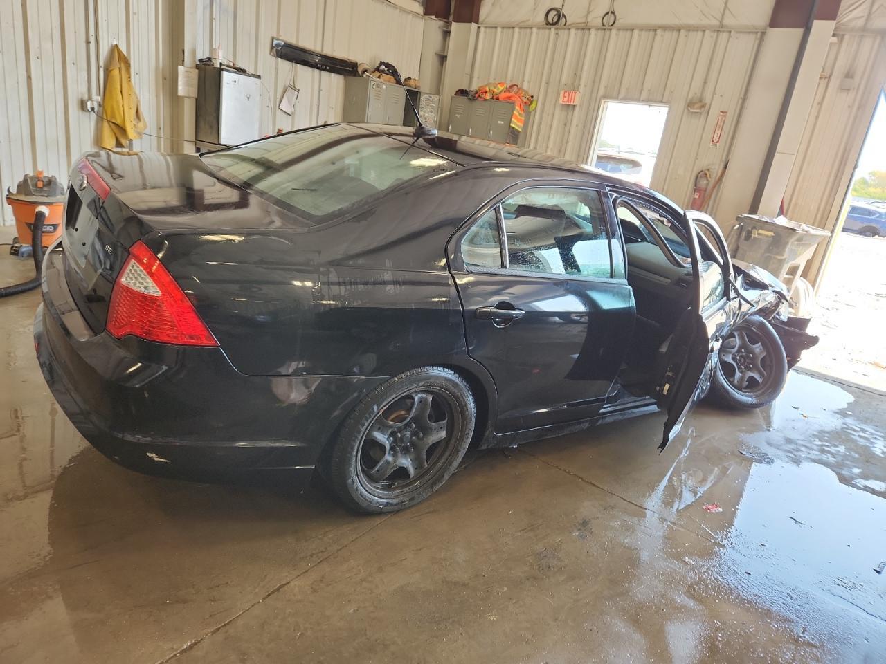 2011 FORD FUSION