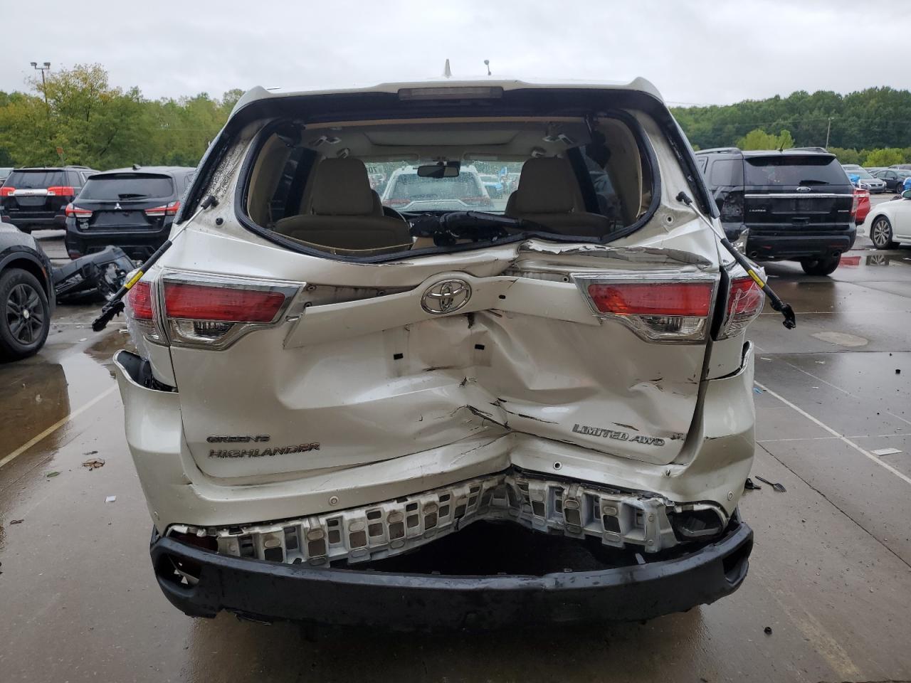 2015 TOYOTA HIGHLANDER