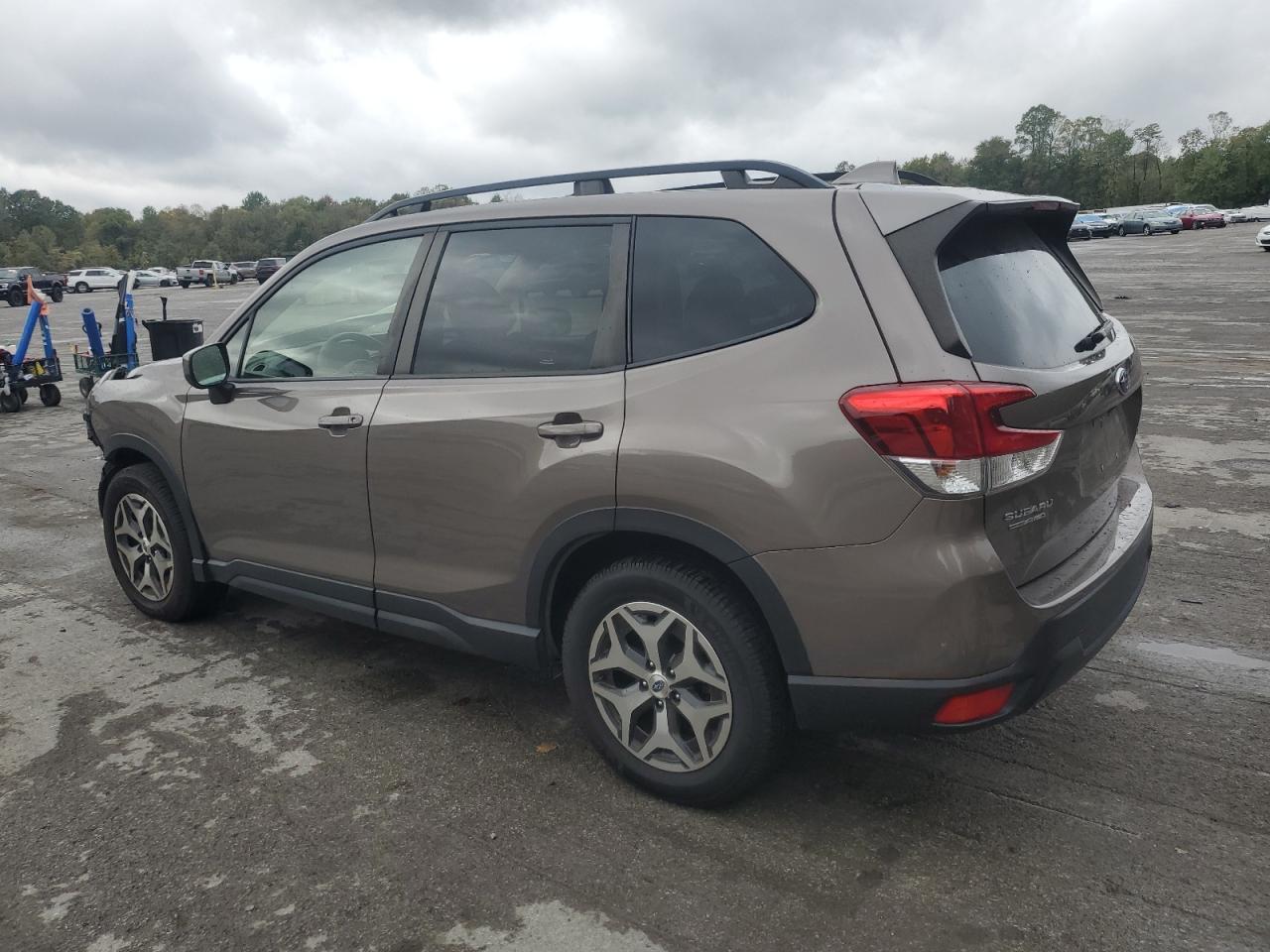 2022 SUBARU FORESTER