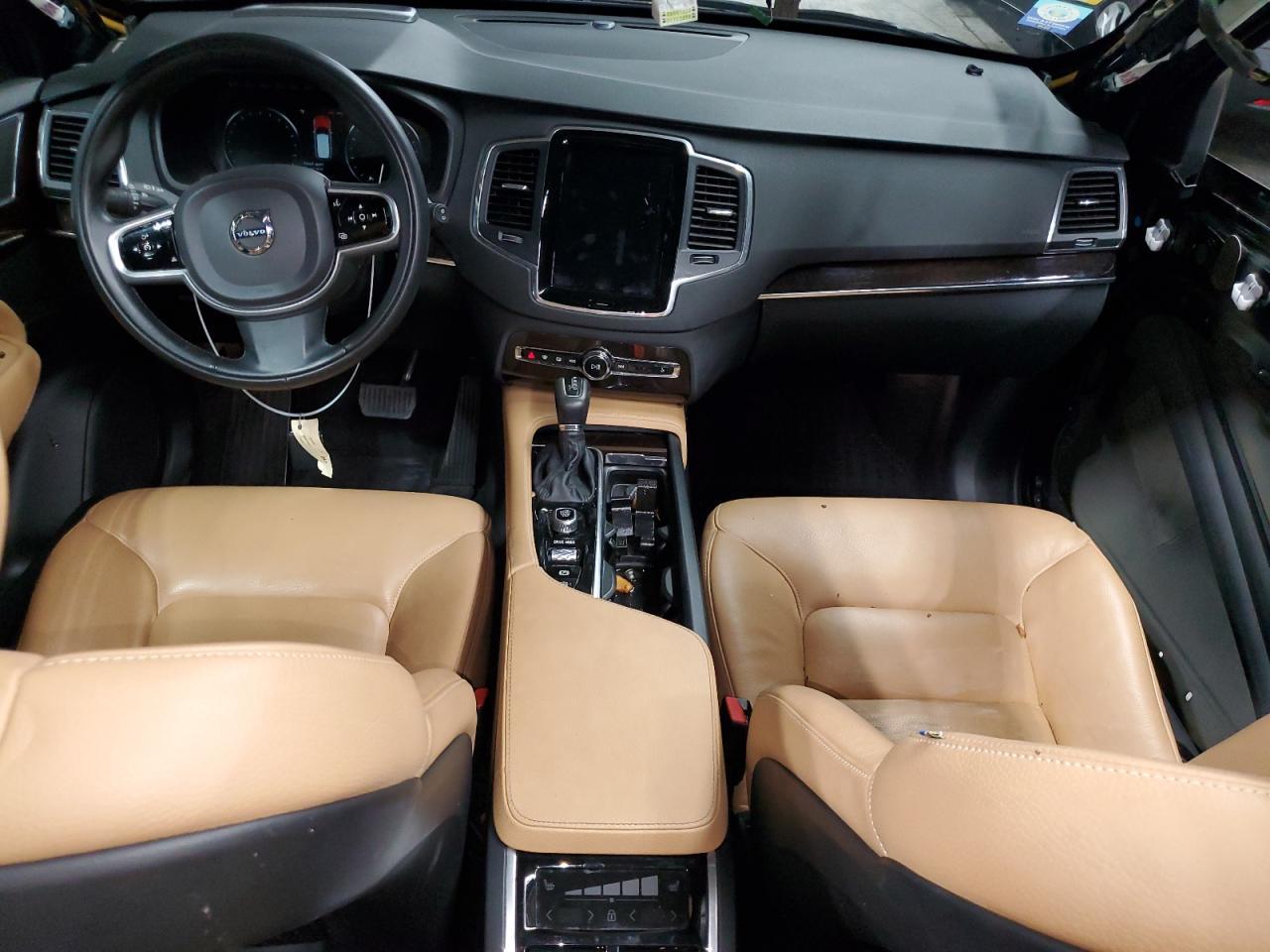 2019 VOLVO XC90