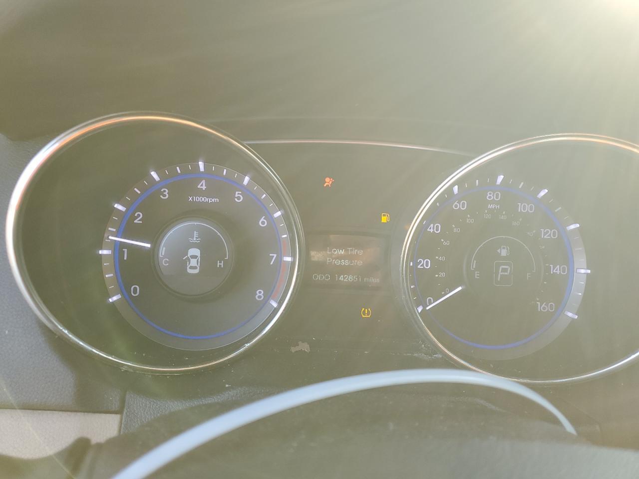 2011 HYUNDAI SONATA