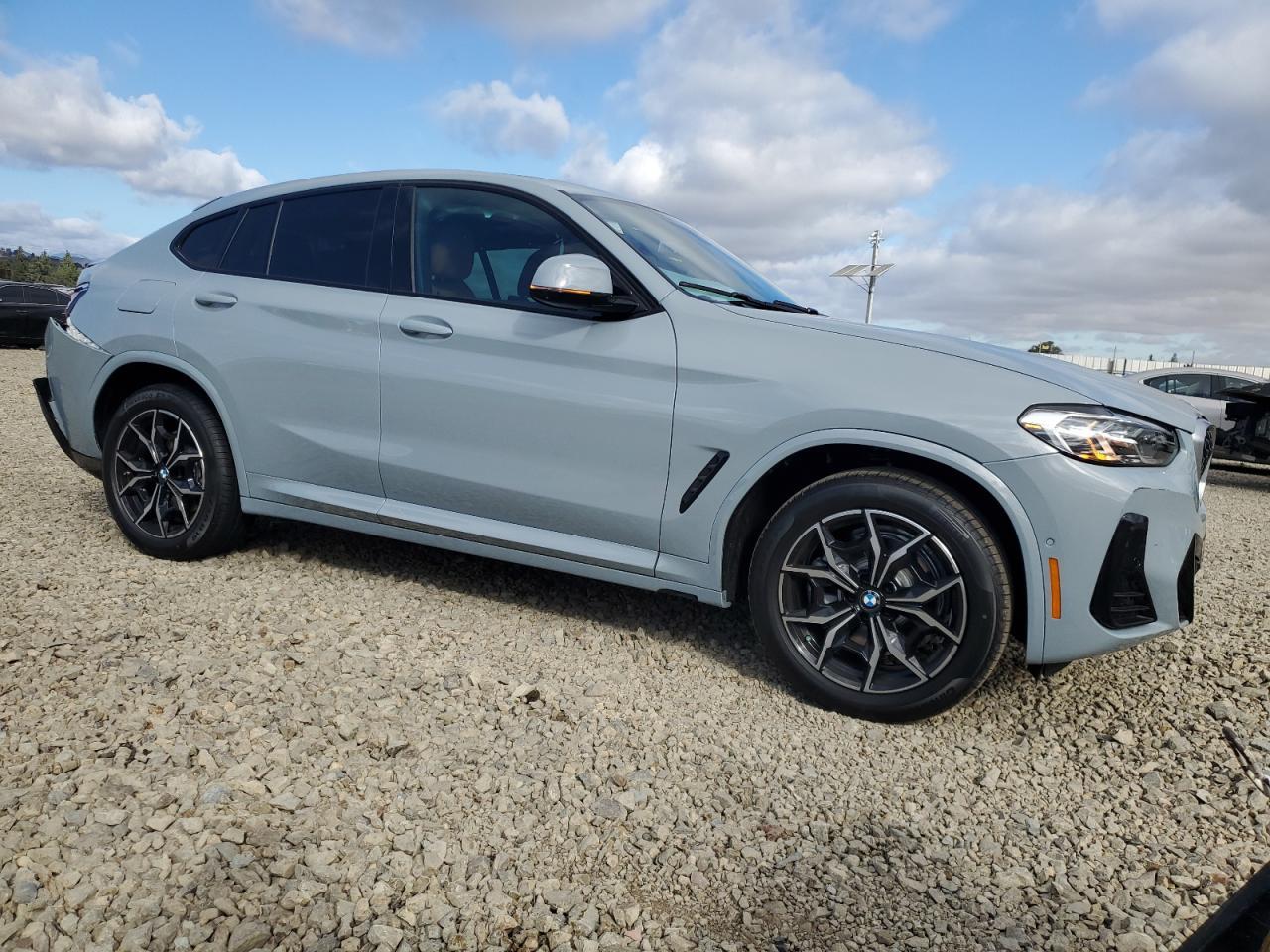 2025 BMW X4