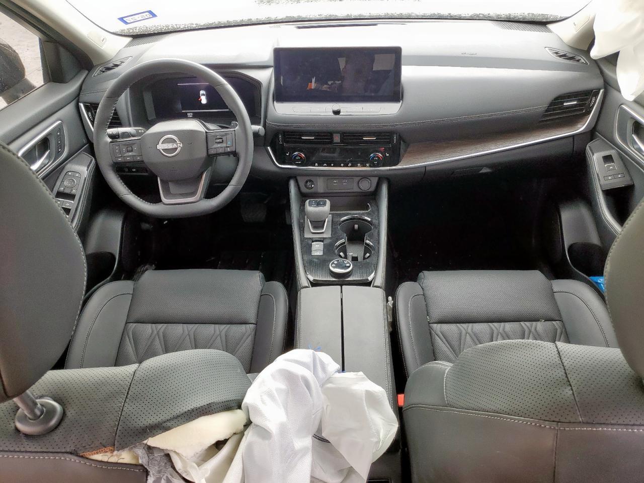 2025 NISSAN ROGUE