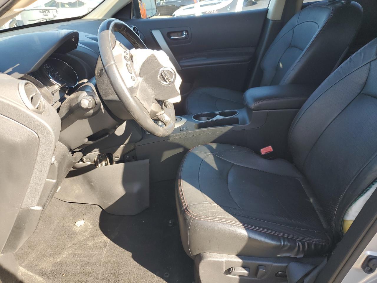 2011 NISSAN ROGUE