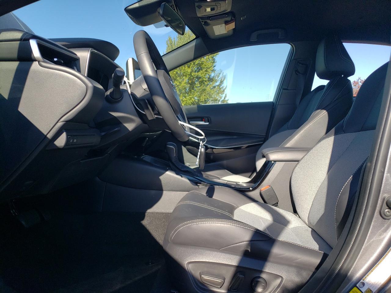 2025 TOYOTA COROLLA