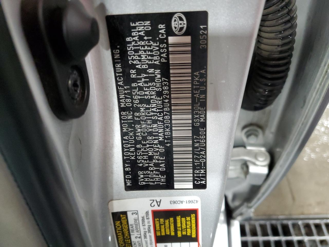 2011 TOYOTA Avalon