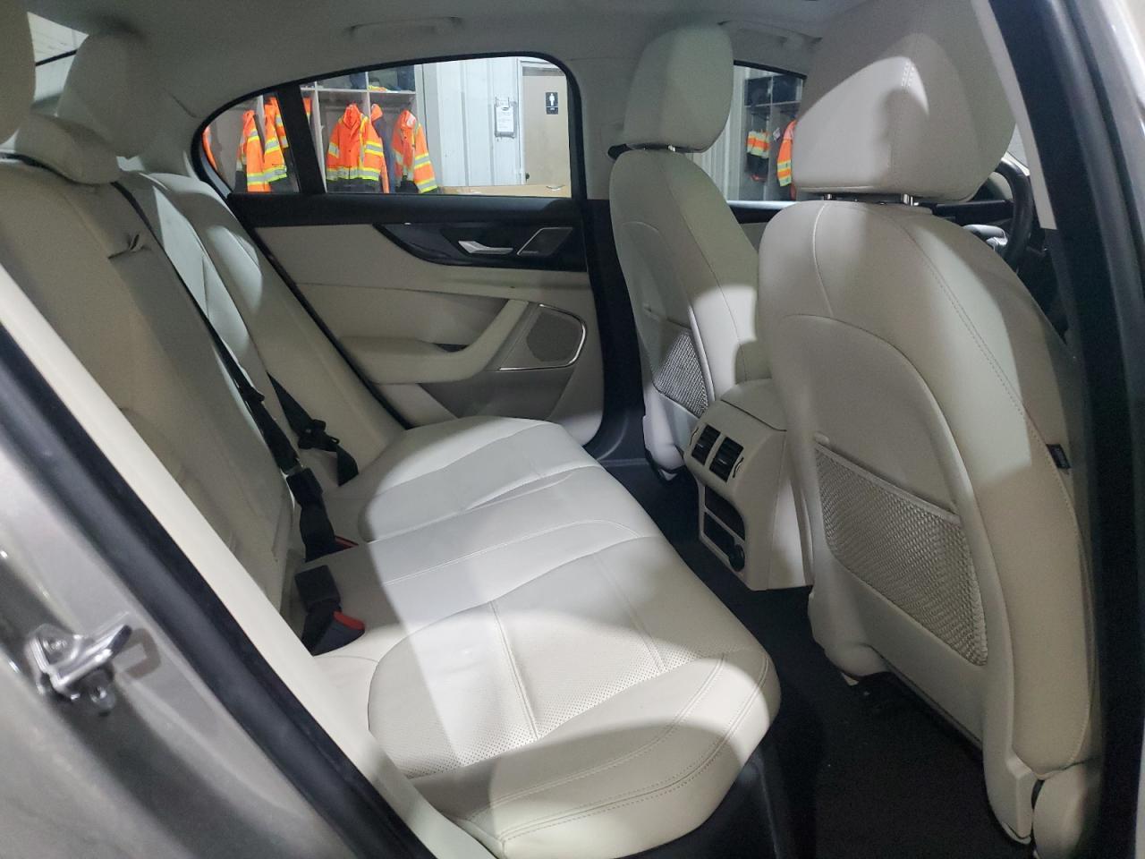 2020 JAGUAR XE