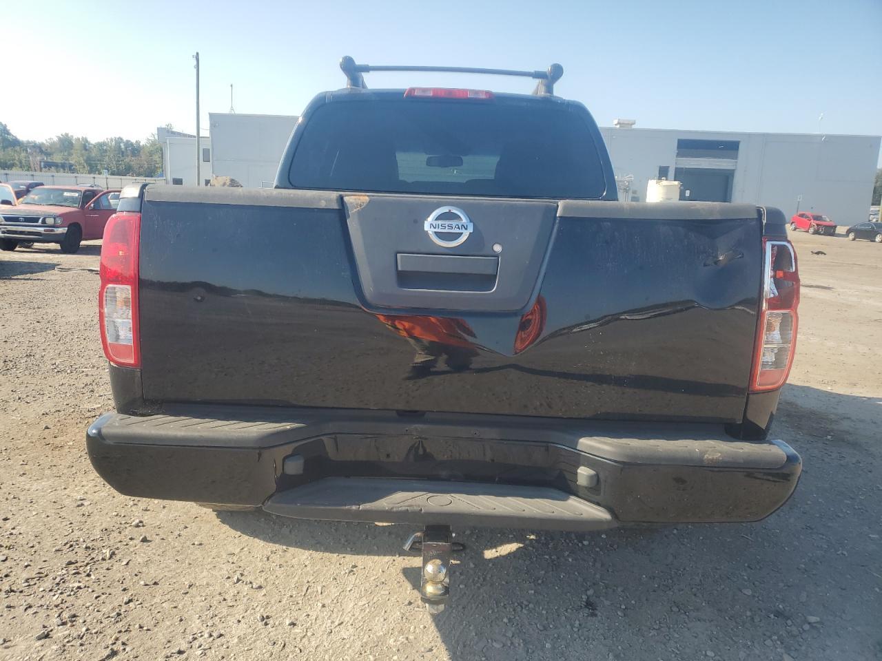 2011 NISSAN Frontier
