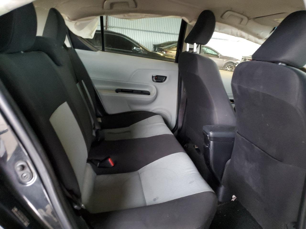 2012 TOYOTA Prius c