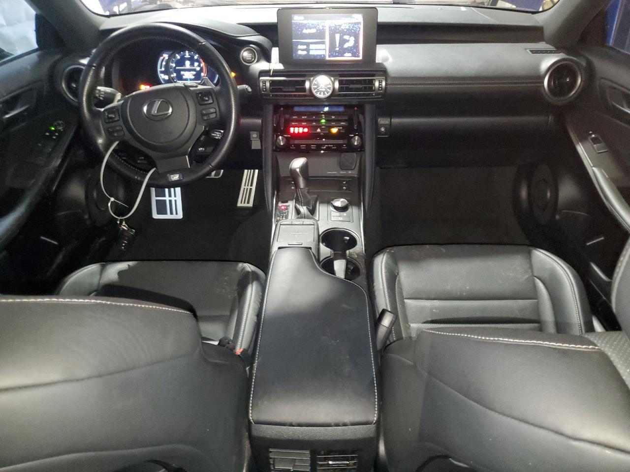 2022 LEXUS IS 350