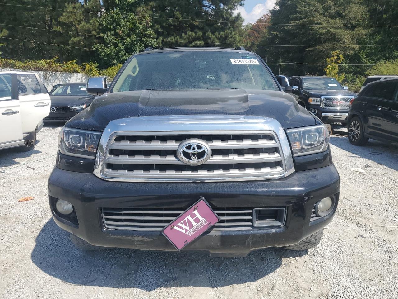 2011 TOYOTA Sequoia