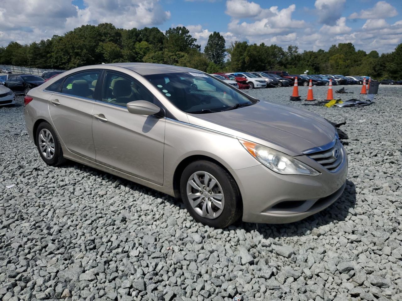 2011 HYUNDAI SONATA