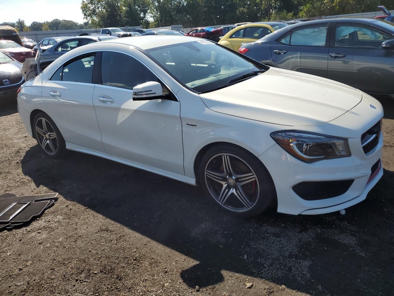 2015 MERCEDES-BENZ CLA-Class