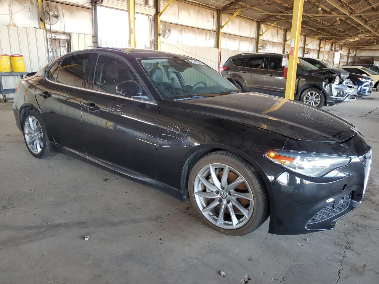 2017 ALFA ROMEO Giulia
