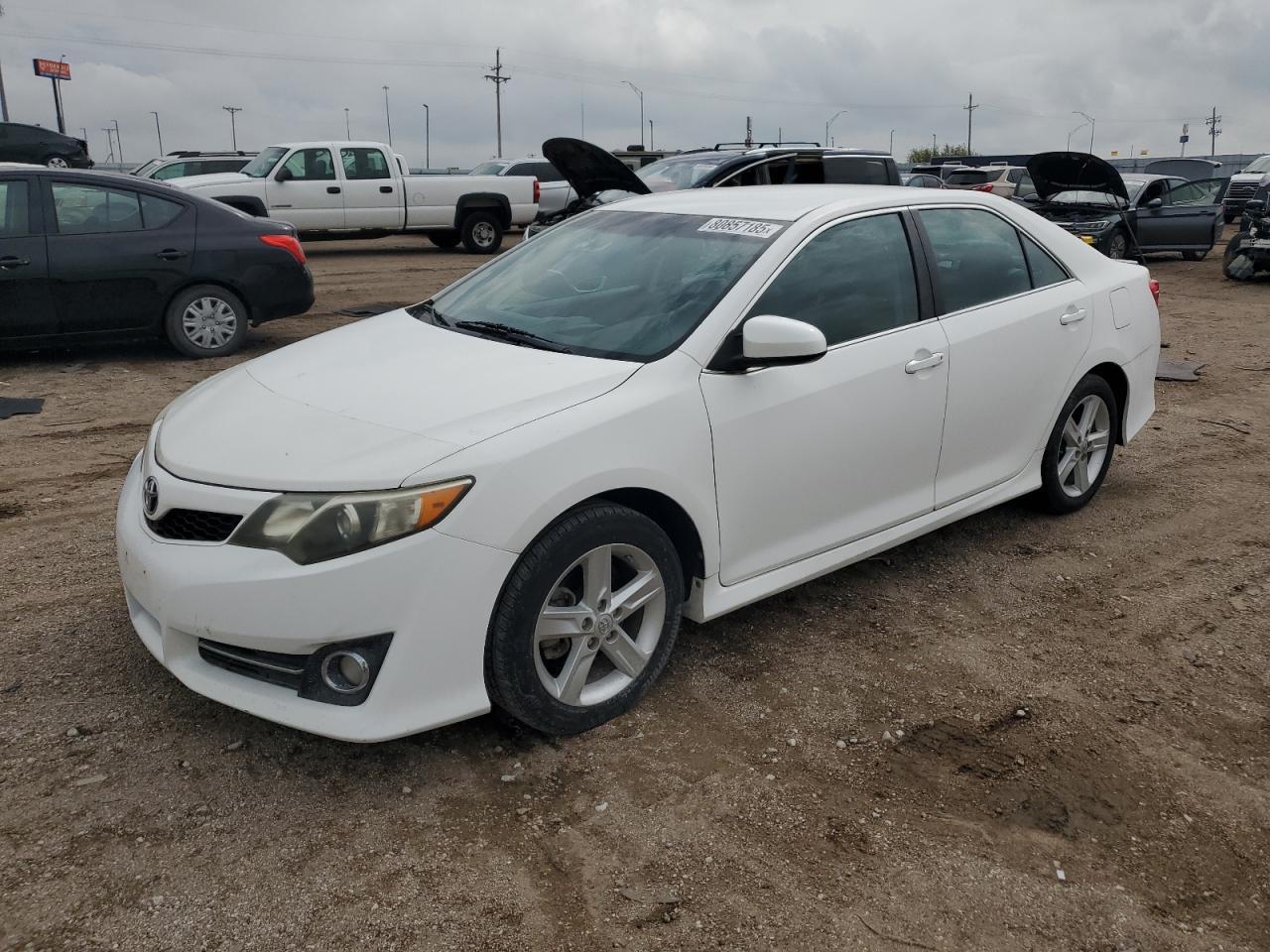 2014 TOYOTA CAMRY