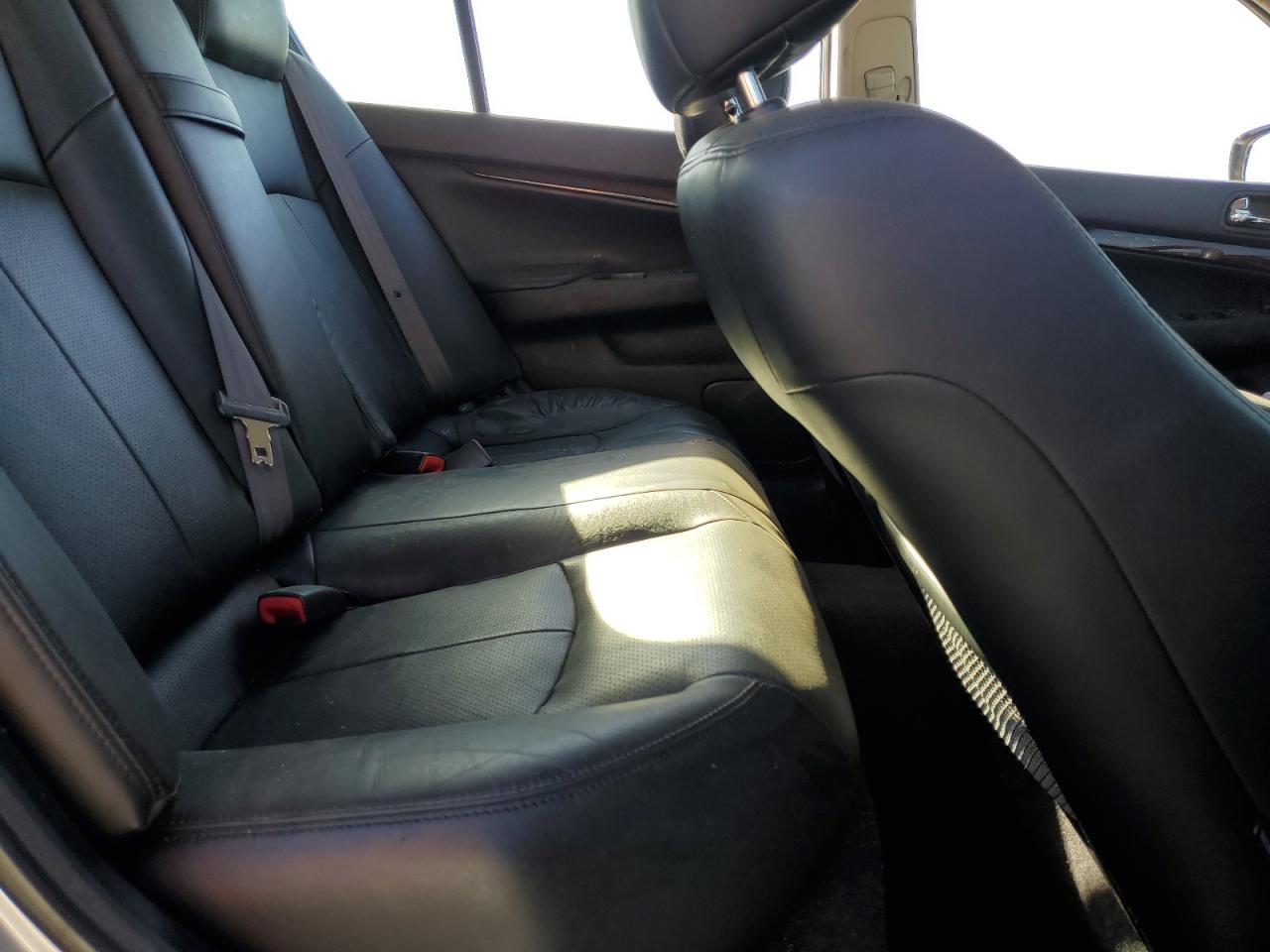 2012 INFINITI G37