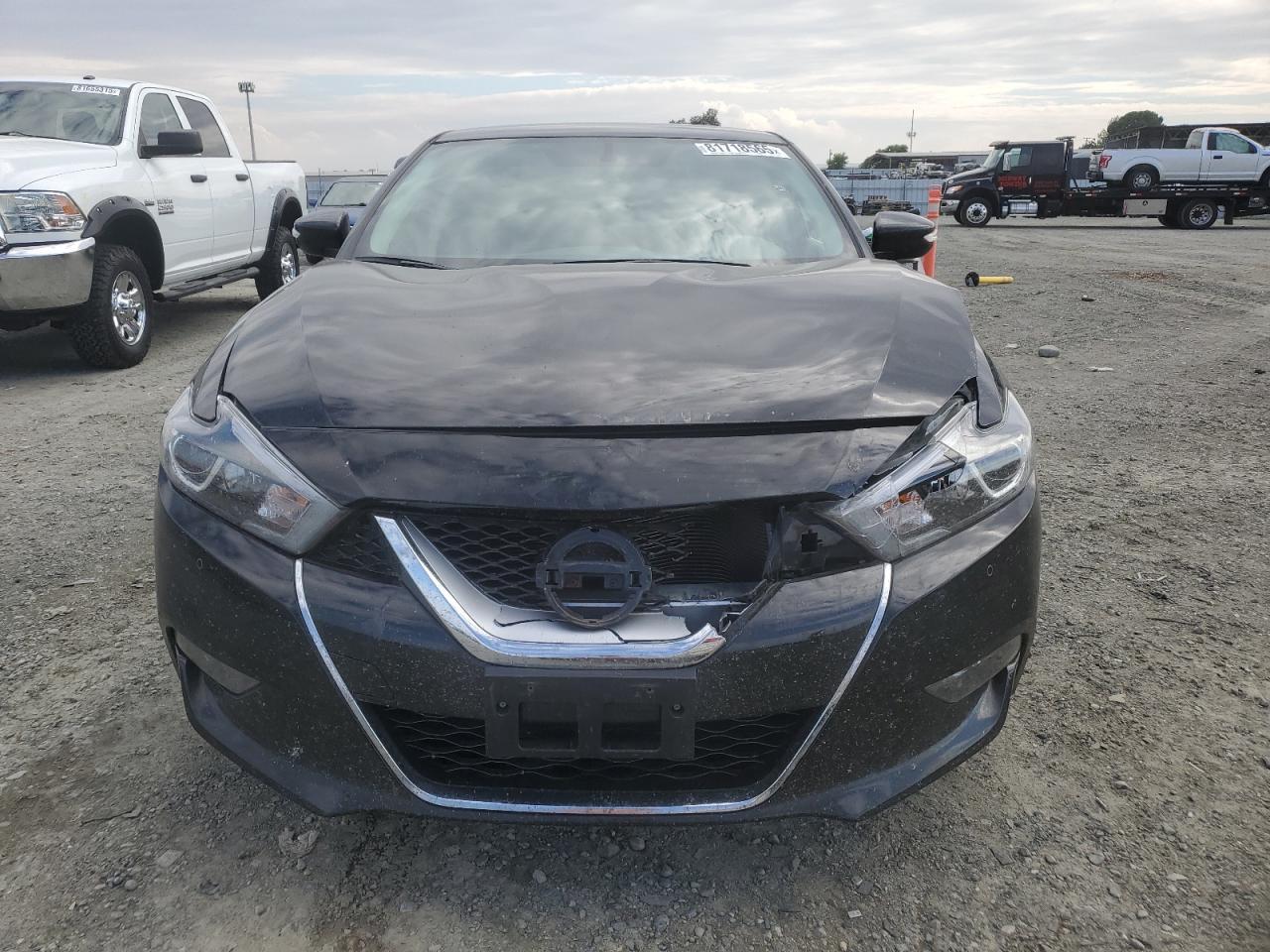 2017 NISSAN Maxima