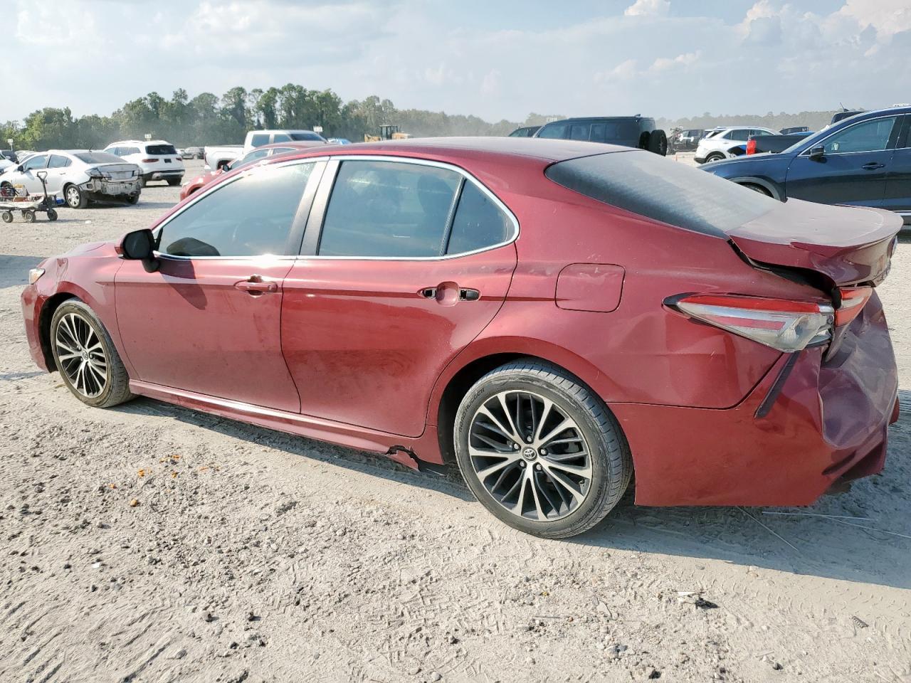 2018 TOYOTA CAMRY