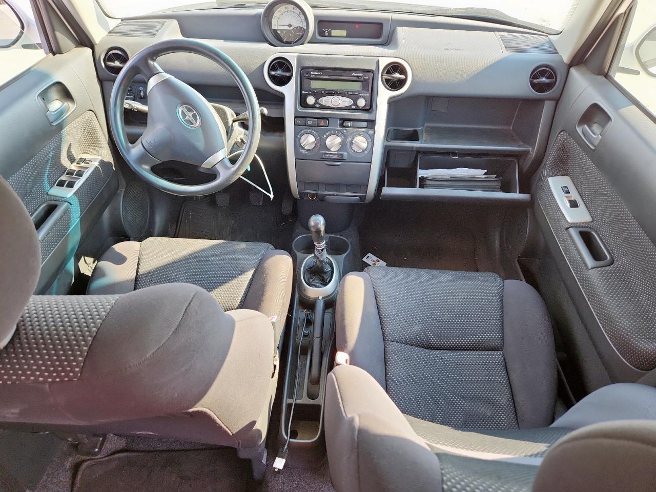 2006 TOYOTA SCION