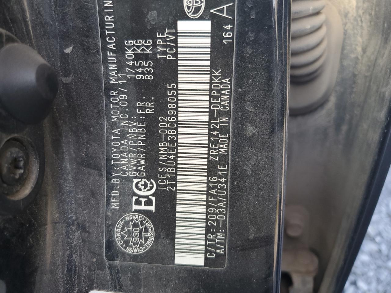 2011 TOYOTA COROLLA