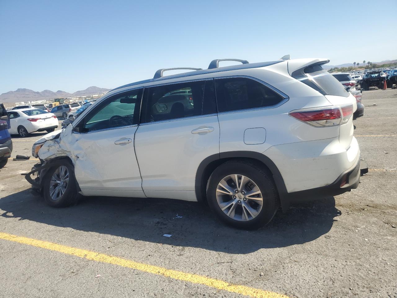 2015 TOYOTA HIGHLANDER