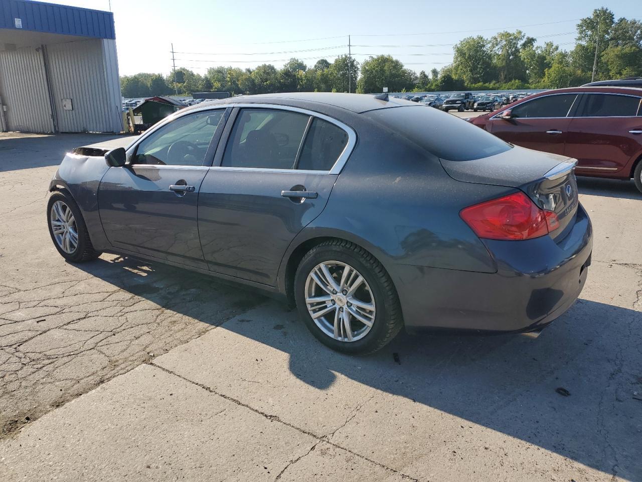 2011 INFINITI G37