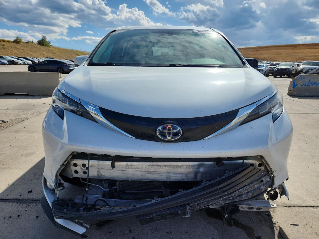 2022 TOYOTA SIENNA