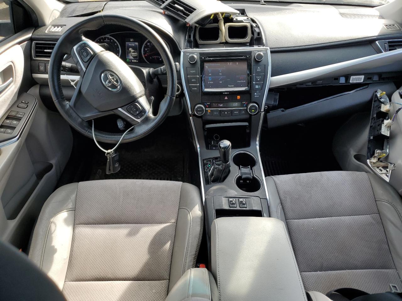 2016 TOYOTA CAMRY
